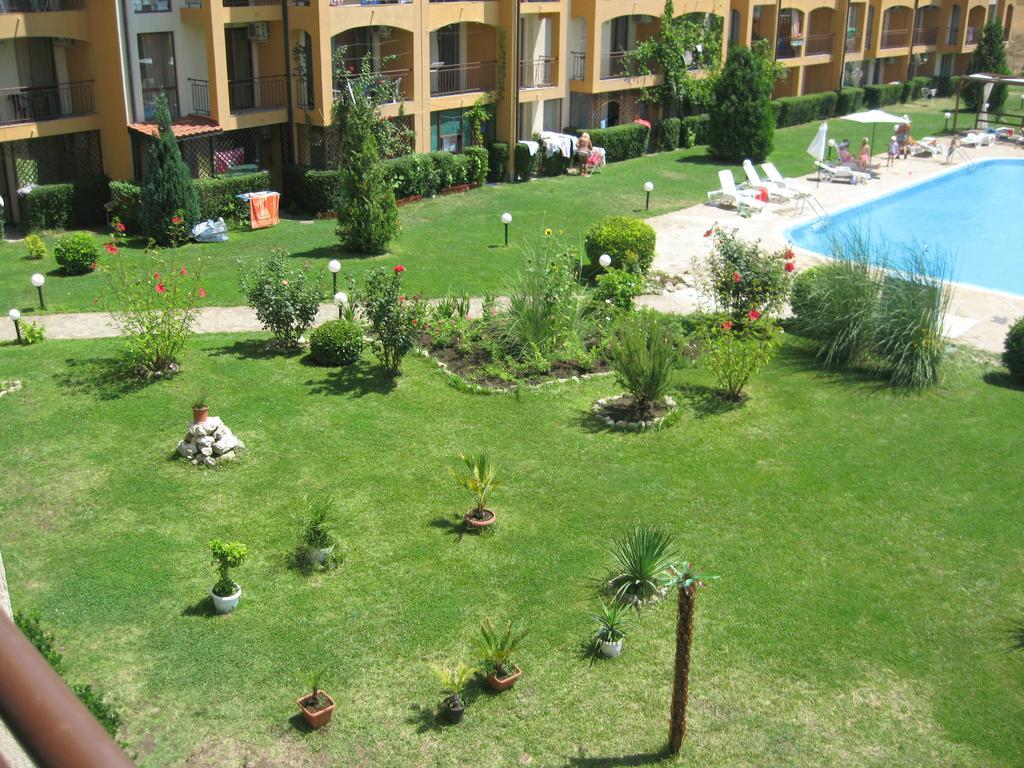 Chateau Aheloy Hotel Pomorie Buitenkant foto