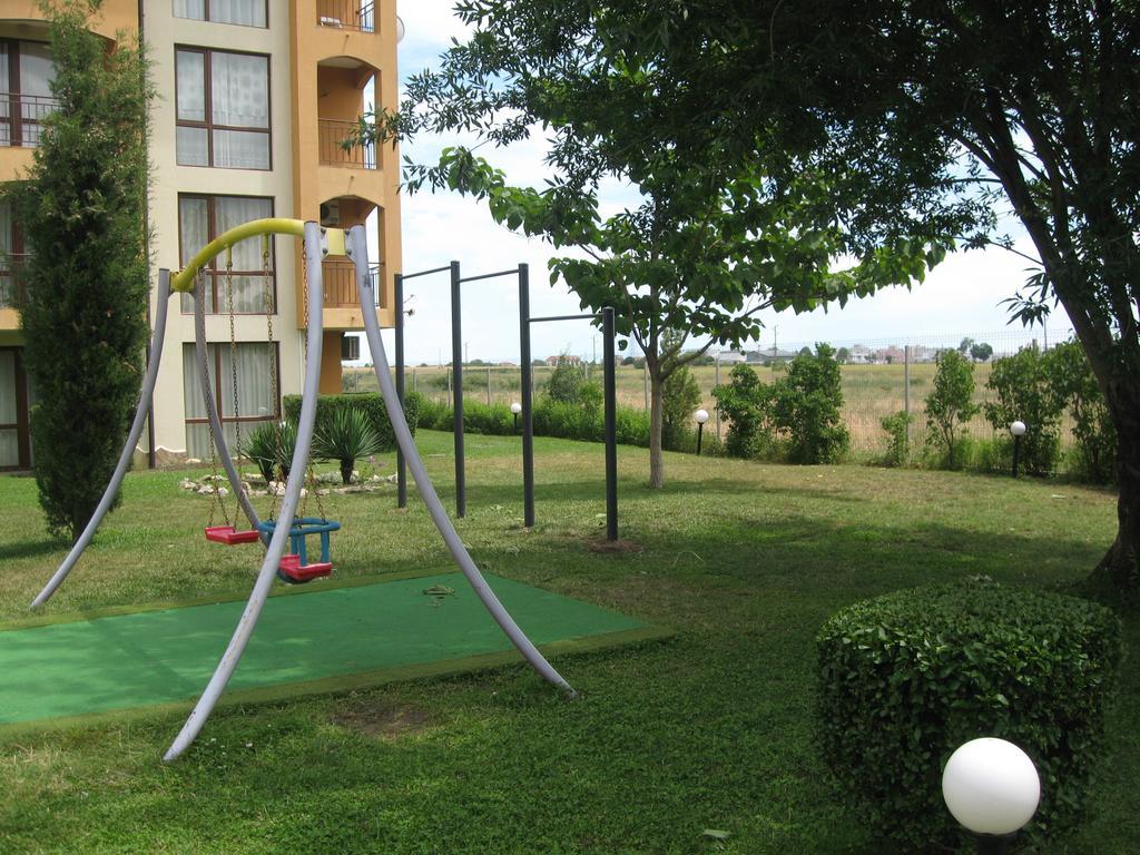 Chateau Aheloy Hotel Pomorie Buitenkant foto