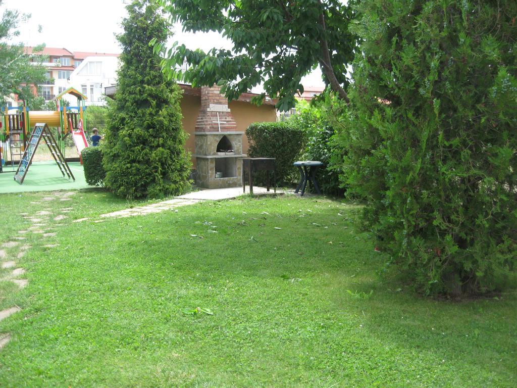 Chateau Aheloy Hotel Pomorie Buitenkant foto